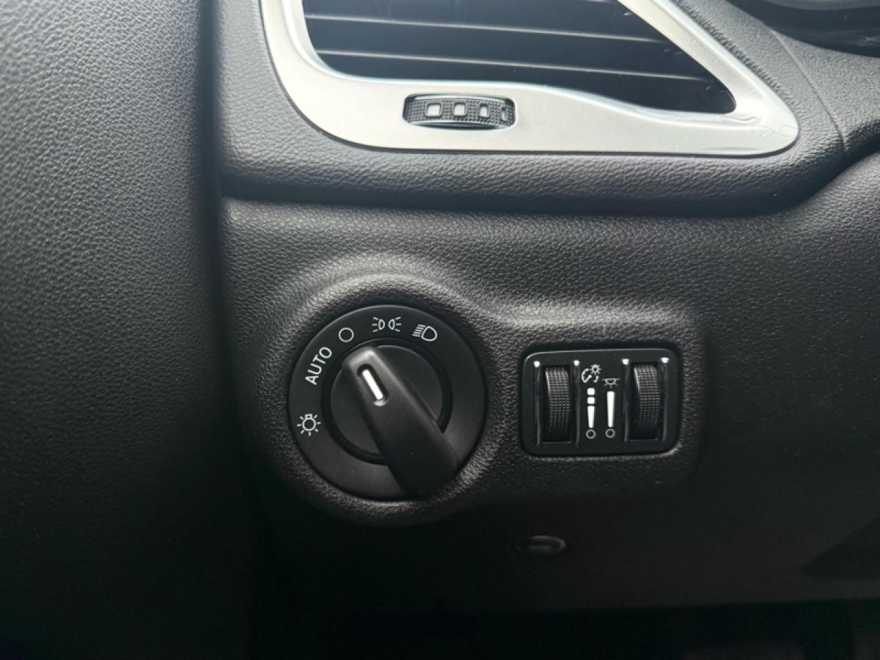 2014 Dodge Dart Aero  LOW MILEAGE Photo