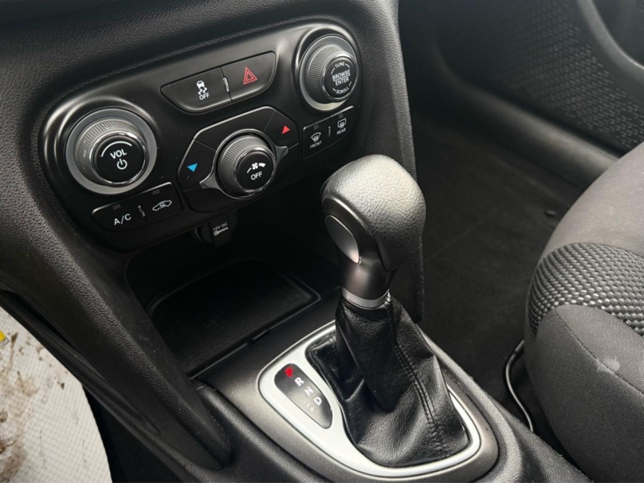 2014 Dodge Dart Aero  LOW MILEAGE Photo