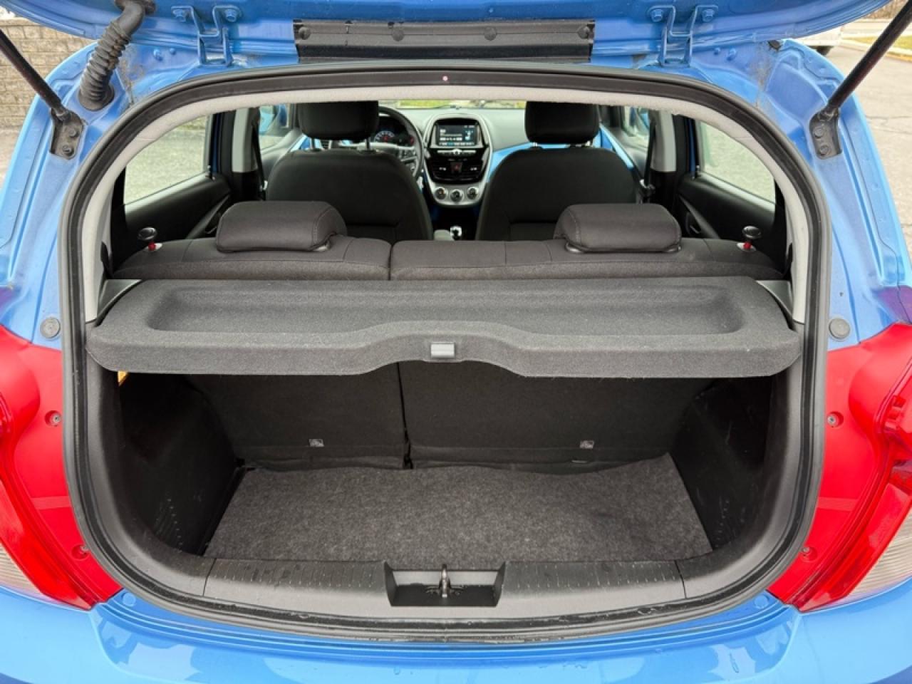 2016 Chevrolet Spark LT Photo4