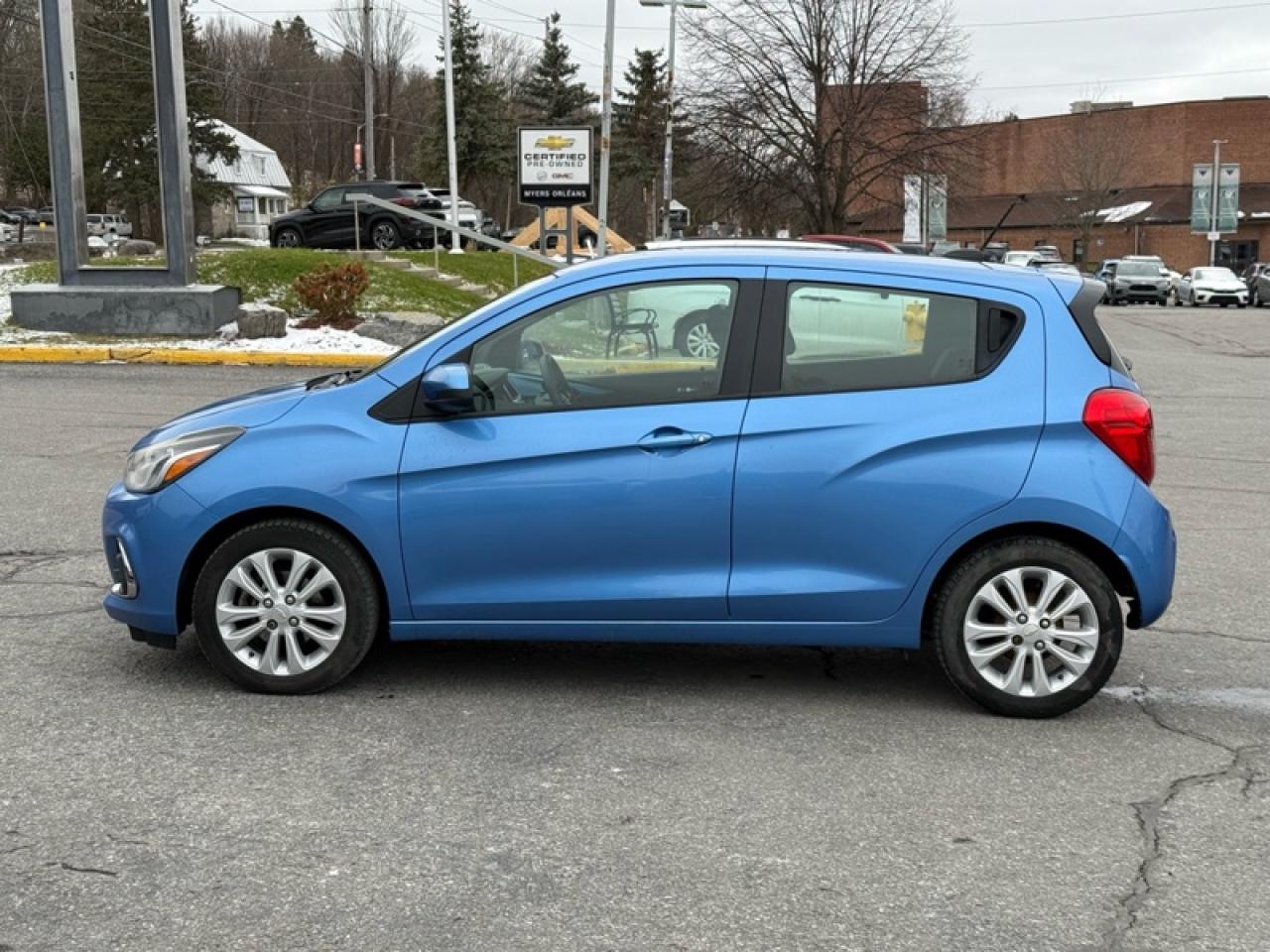 2016 Chevrolet Spark LT Photo