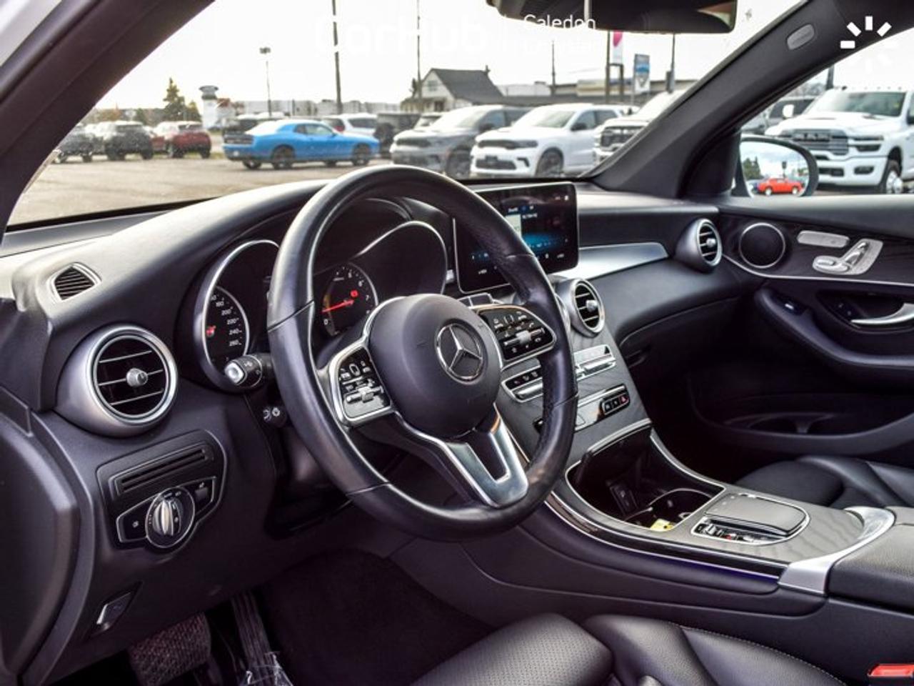 2023 Mercedes-Benz GLC GLC 300 4MATIC Coupe Sunroof Navigation 360 Camera Blind Spot Photo