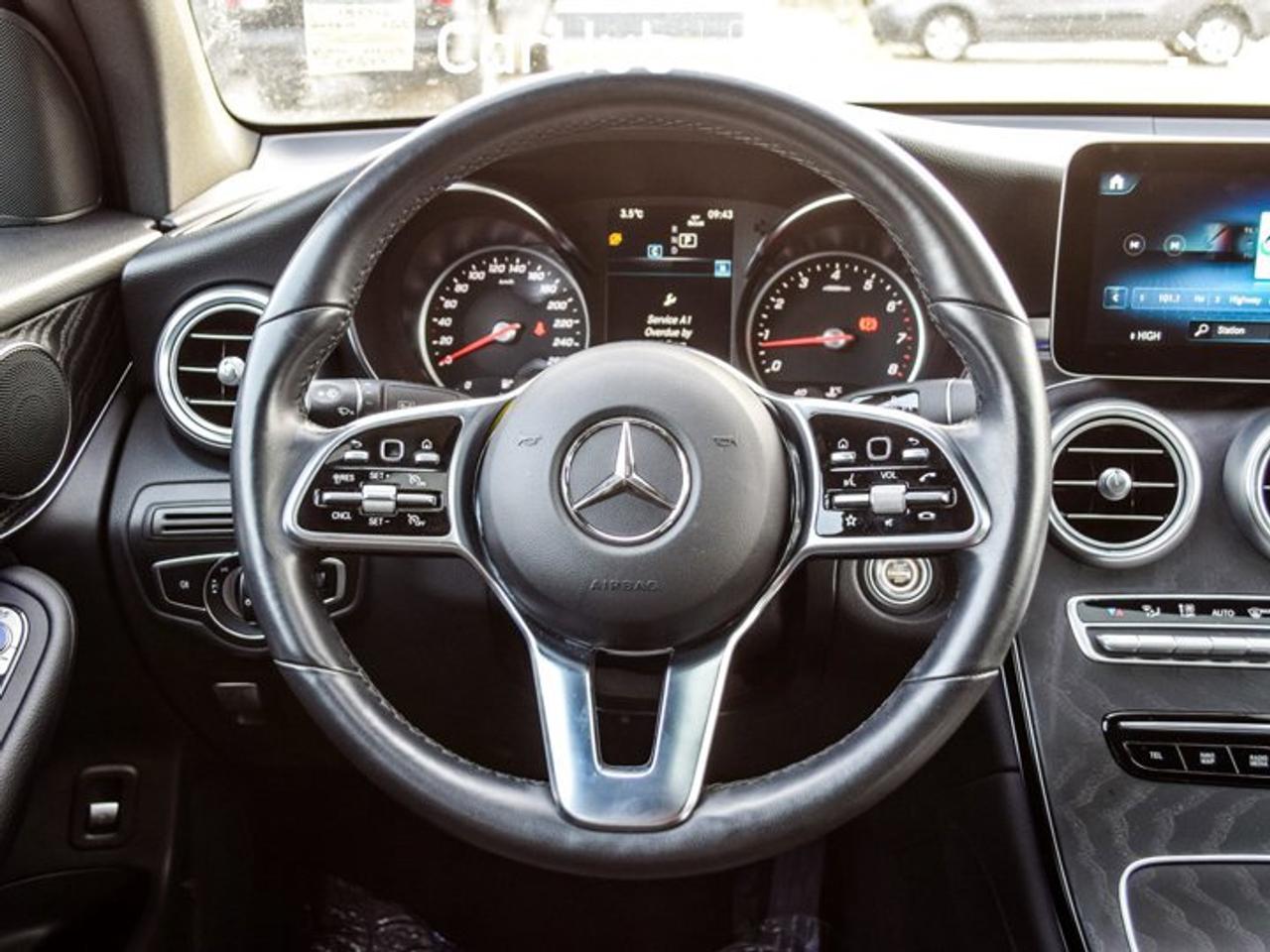 2023 Mercedes-Benz GLC GLC 300 4MATIC Coupe Sunroof Navigation 360 Camera Blind Spot Photo