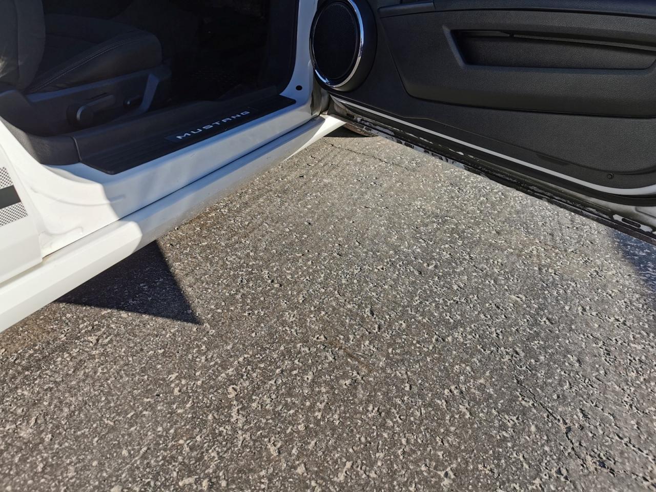 2014 Ford Mustang V6 - Photo #17