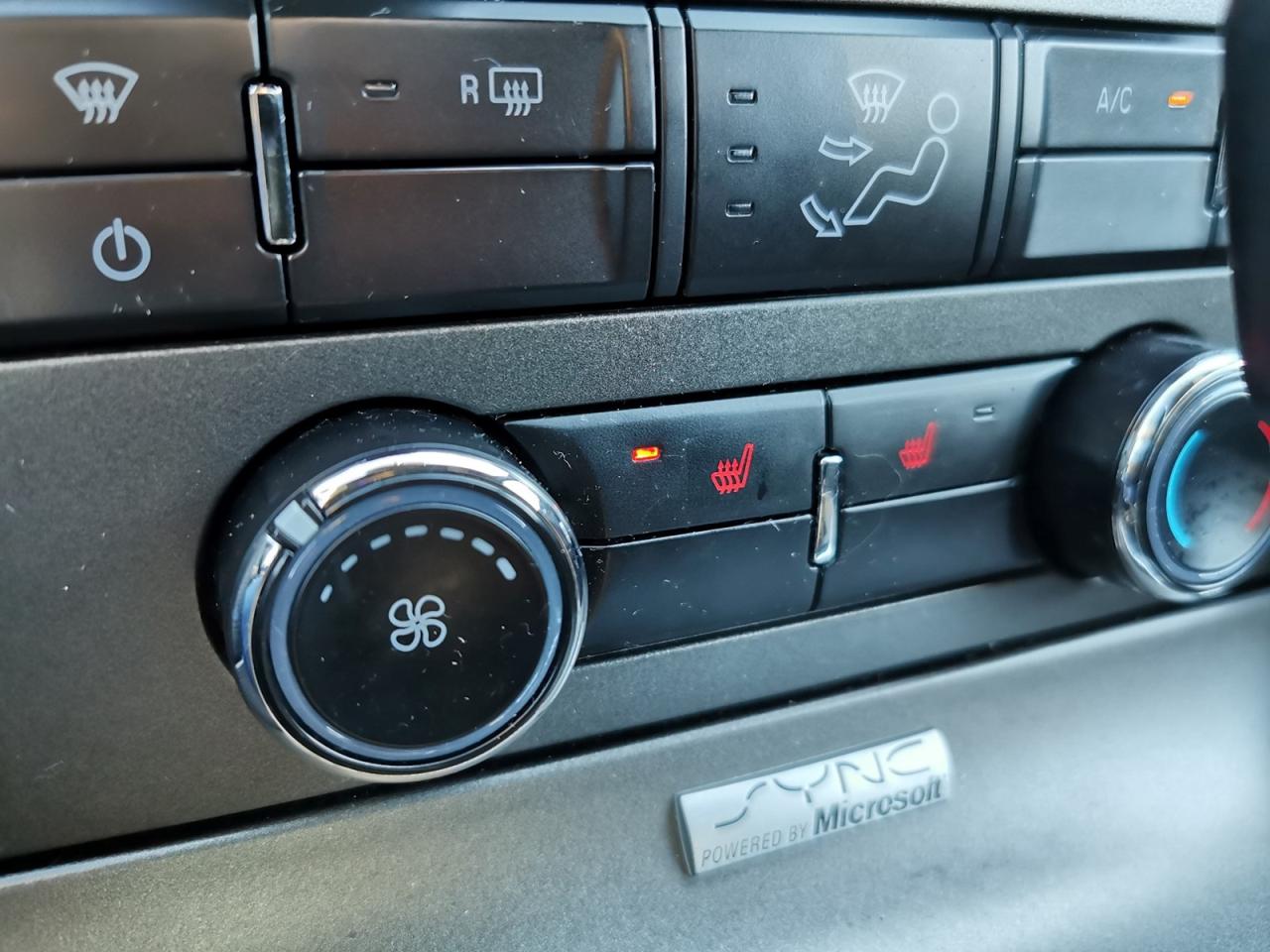 2014 Ford Mustang V6 - Photo #23