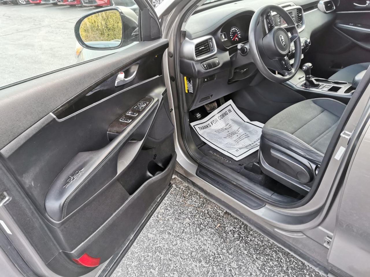 2018 Kia Sorento LX - Photo #10