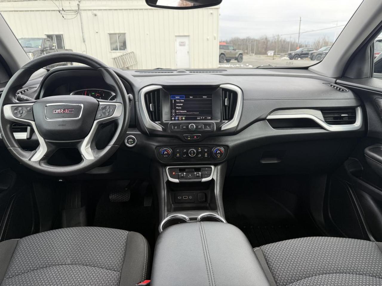 2023 GMC Terrain SLE Photo