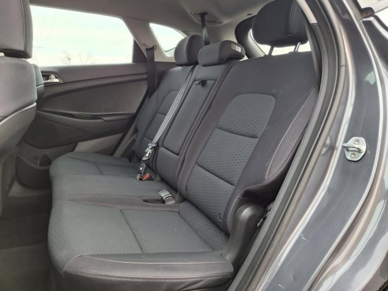 2019 Hyundai Tucson Essential | Heated Seats | CarPlay + Android Auto | Rear Camera | Bluetooth | and More ! Photo