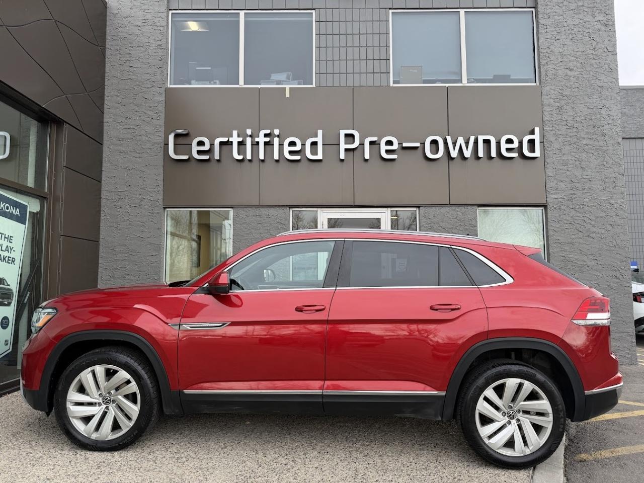 Used 2019 Volkswagen Tiguan HIGHLINE w/ AWD / PANORAMIC ROOF for sale in Calgary, AB