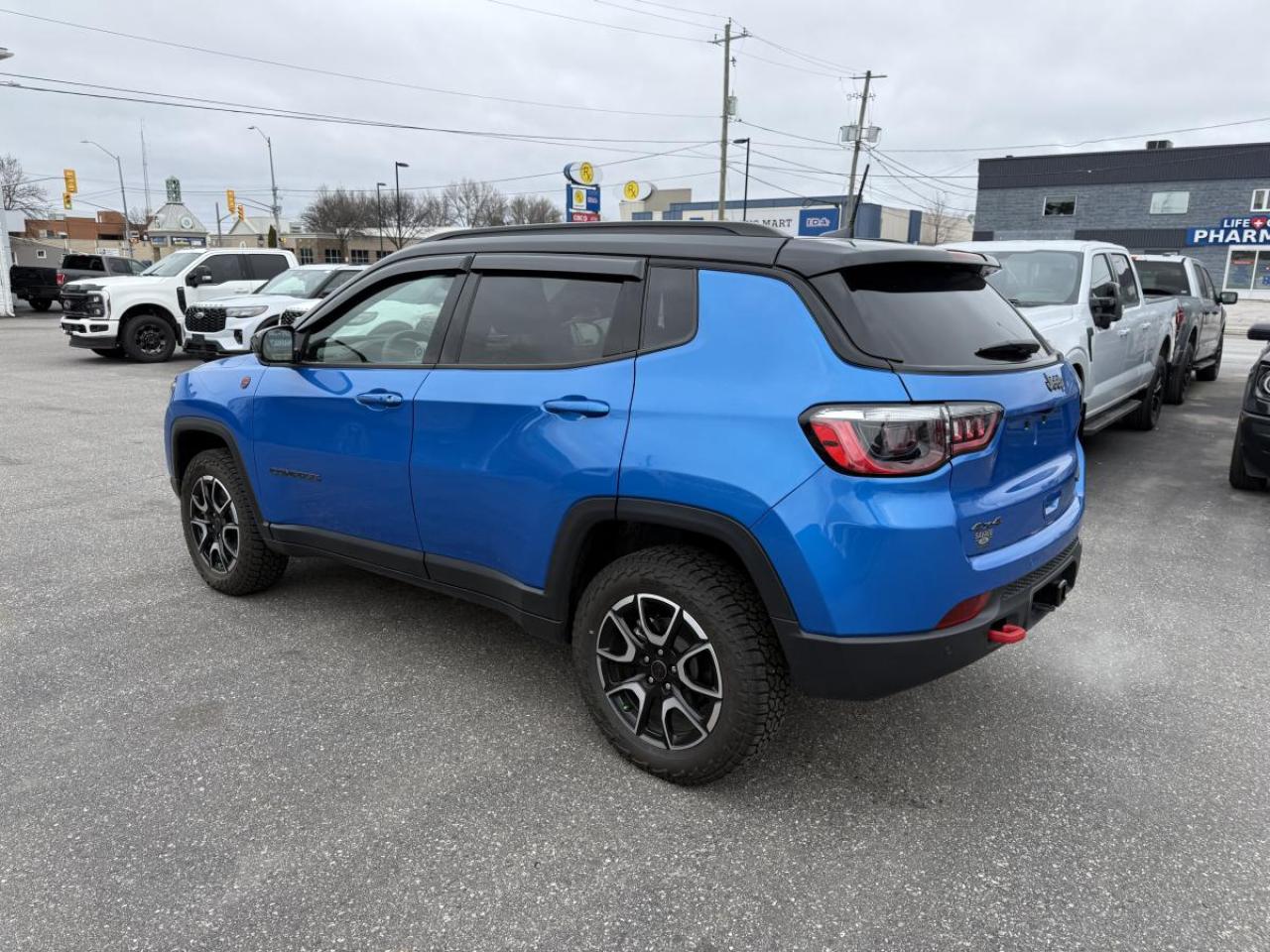 2025 Jeep Compass Trailhawk 4x4 Photo2
