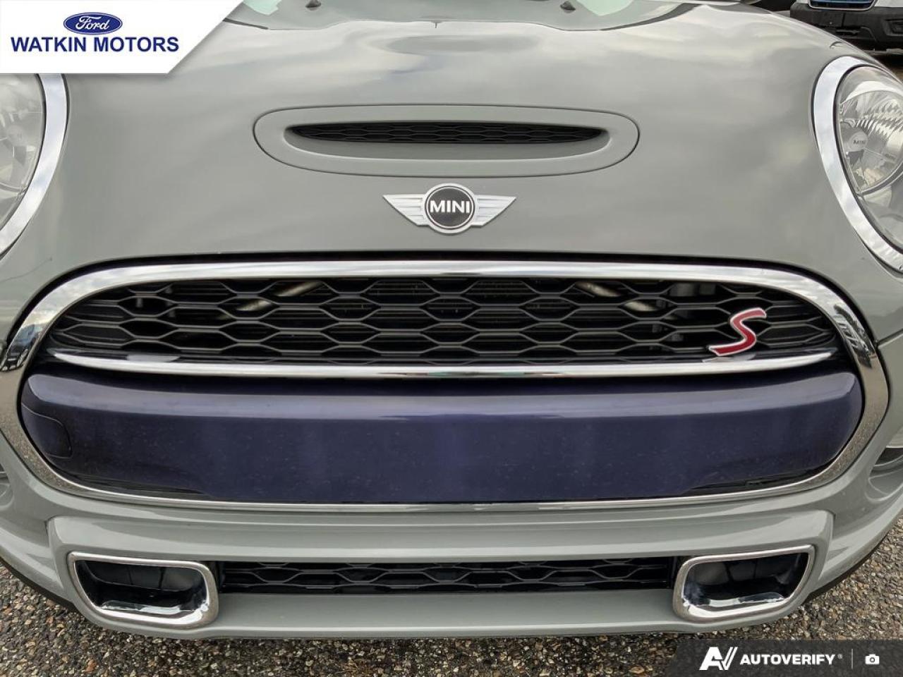 2016 MINI Cooper S  Photo11