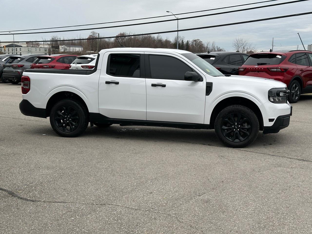 2023 Ford Maverick XLT AWD SuperCrew Photo4