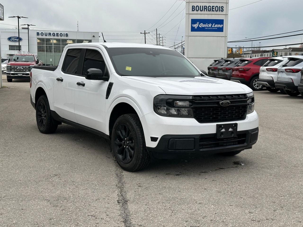 2023 Ford Maverick XLT AWD SuperCrew Photo