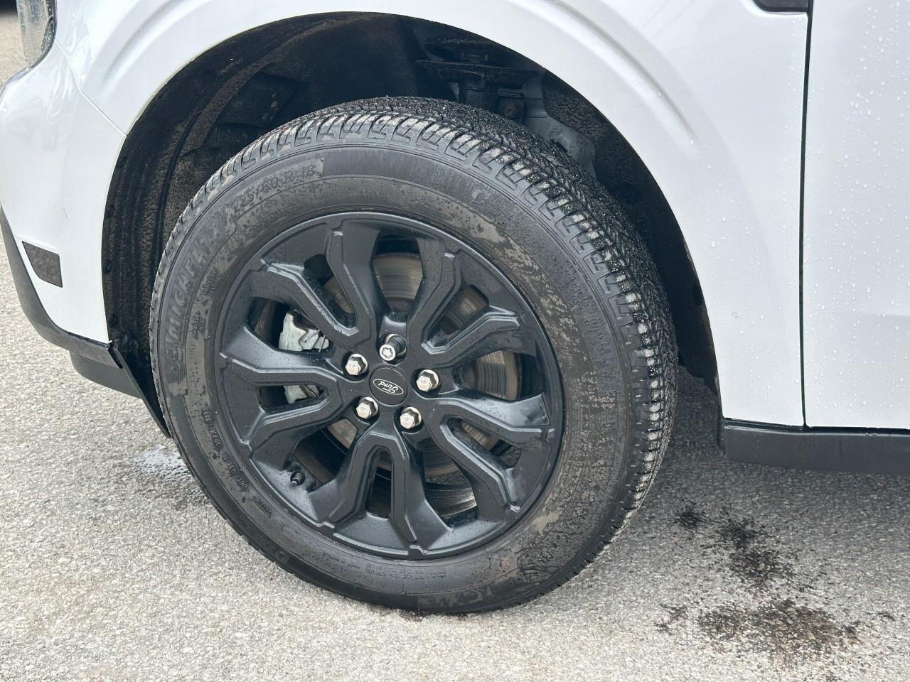 2023 Ford Maverick XLT AWD SuperCrew Photo