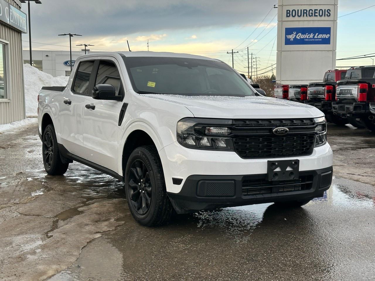 2023 Ford Maverick XLT AWD SuperCrew Photo