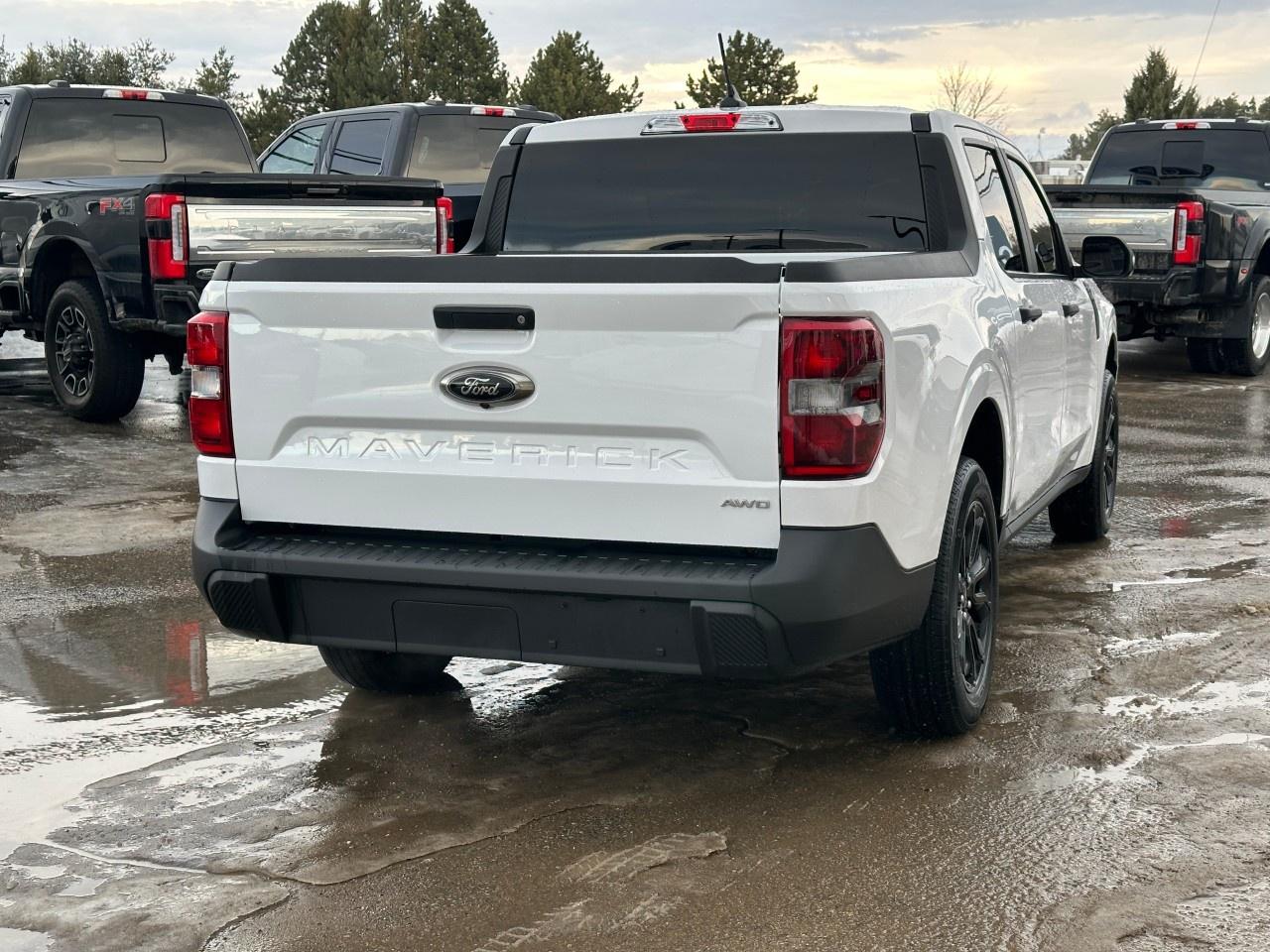 2023 Ford Maverick XLT AWD SuperCrew Photo