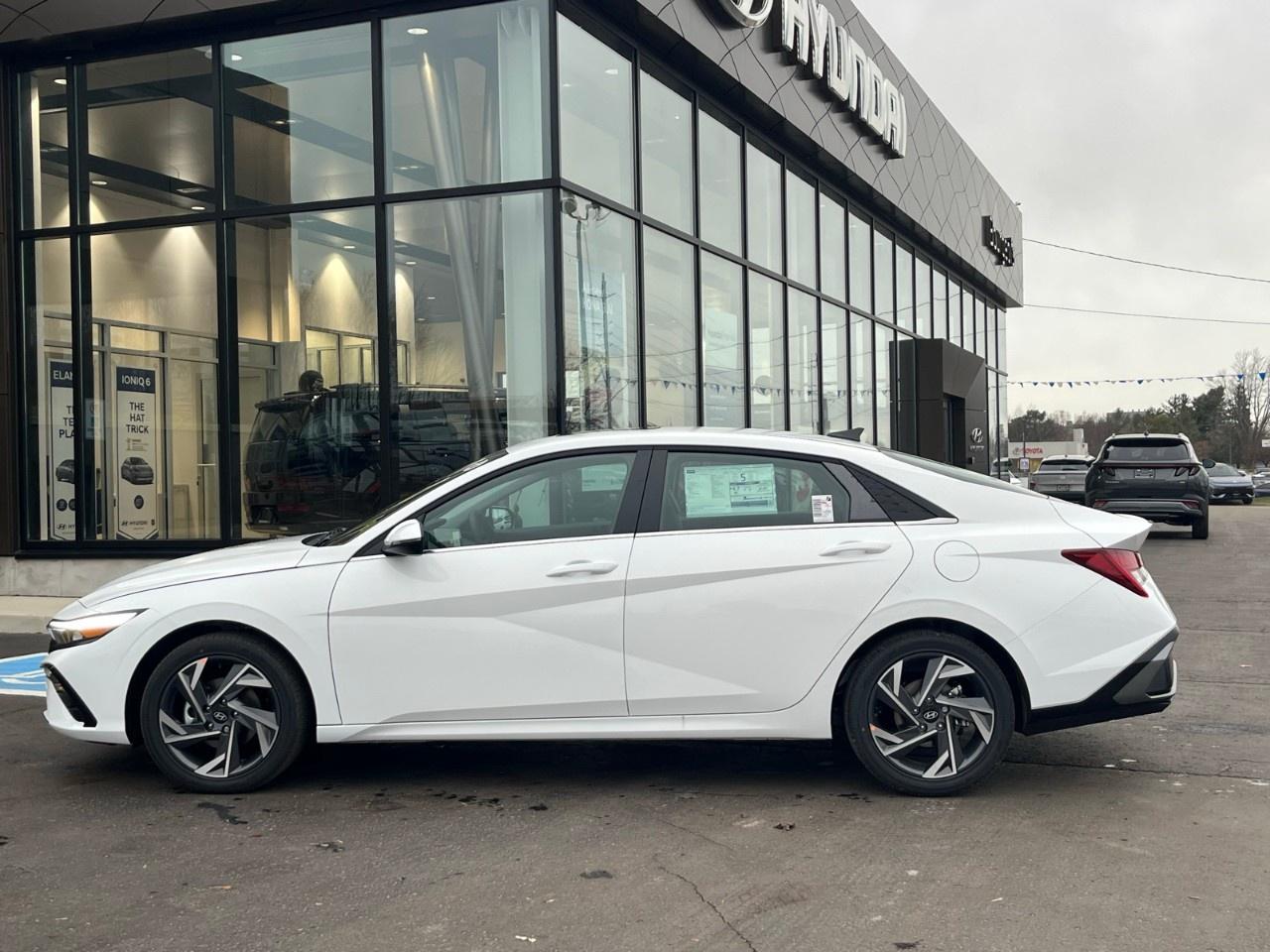 2026 Hyundai Elantra Hybrid Luxury Sedan Photo