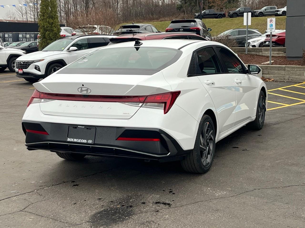 2026 Hyundai Elantra Hybrid Luxury Sedan Photo