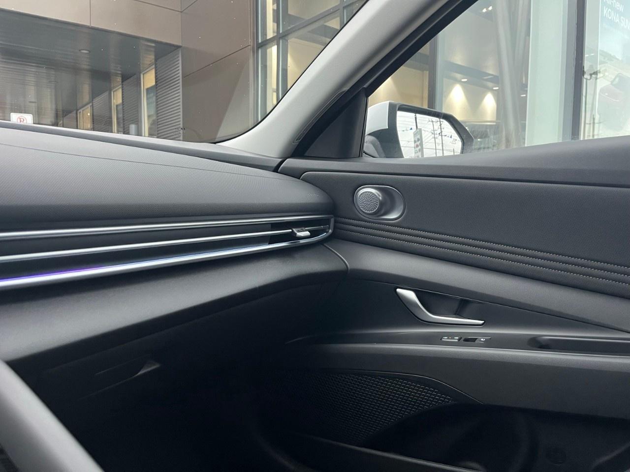 2026 Hyundai Elantra Hybrid Luxury Sedan Photo