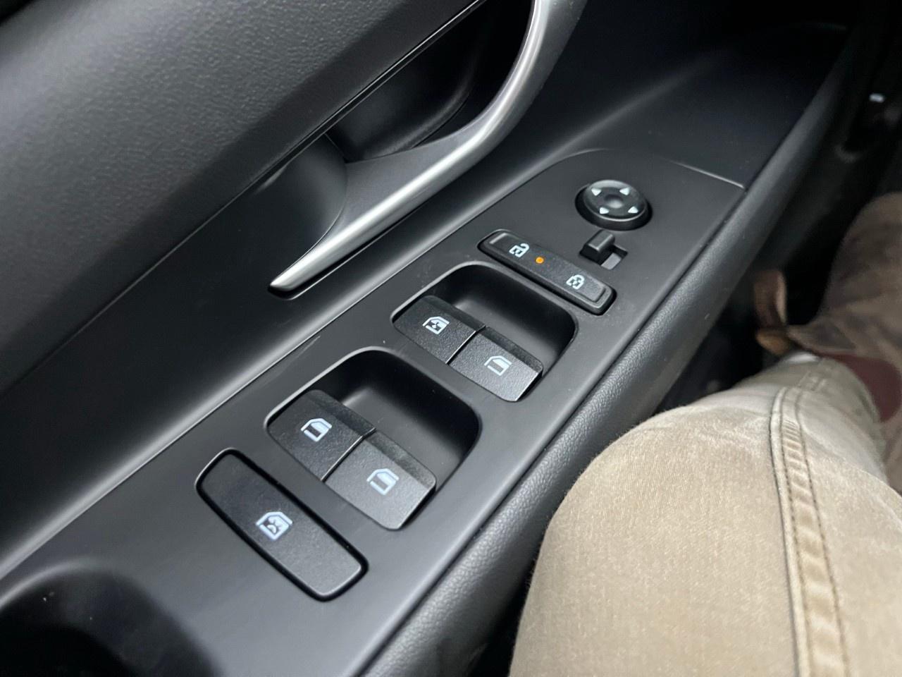 2026 Hyundai Elantra Hybrid Luxury Sedan Photo