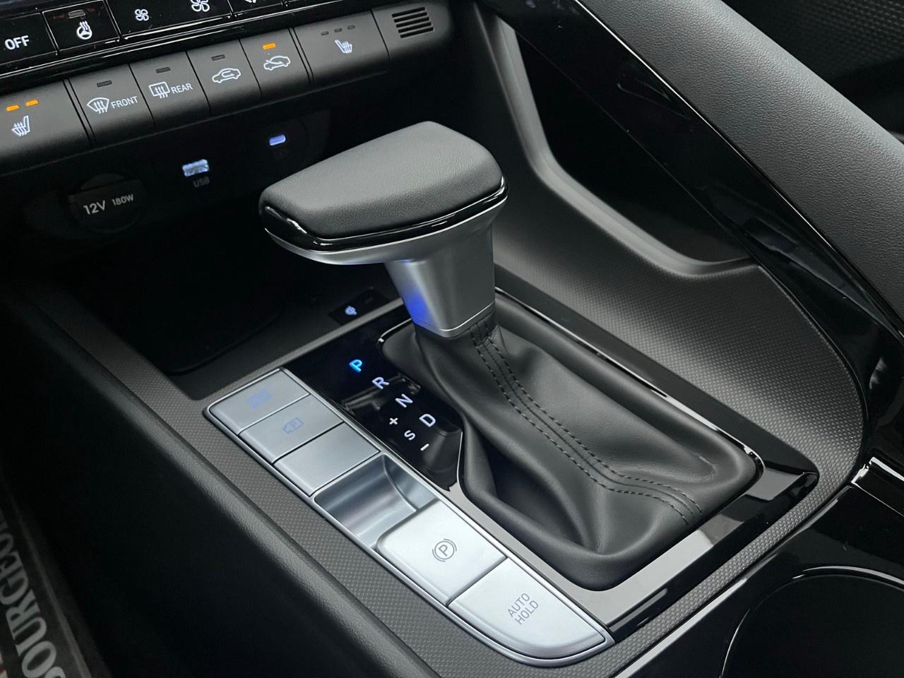 2026 Hyundai Elantra Hybrid Luxury Sedan Photo