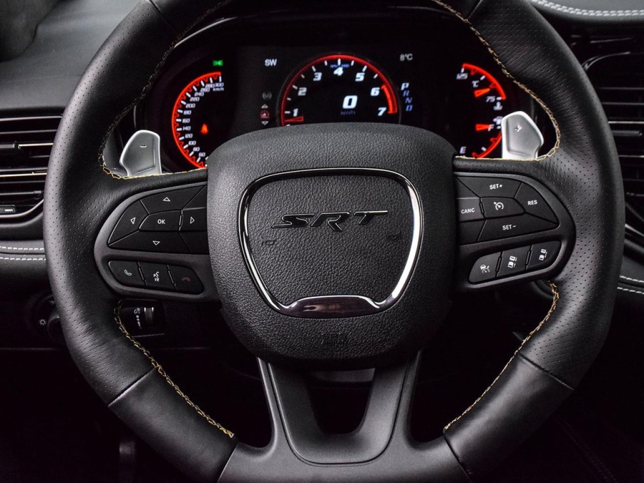 2024 Dodge Durango SRT392/6.4L HEMI V8/YELLOW STITCH| BREMBOBRAKES| Photo