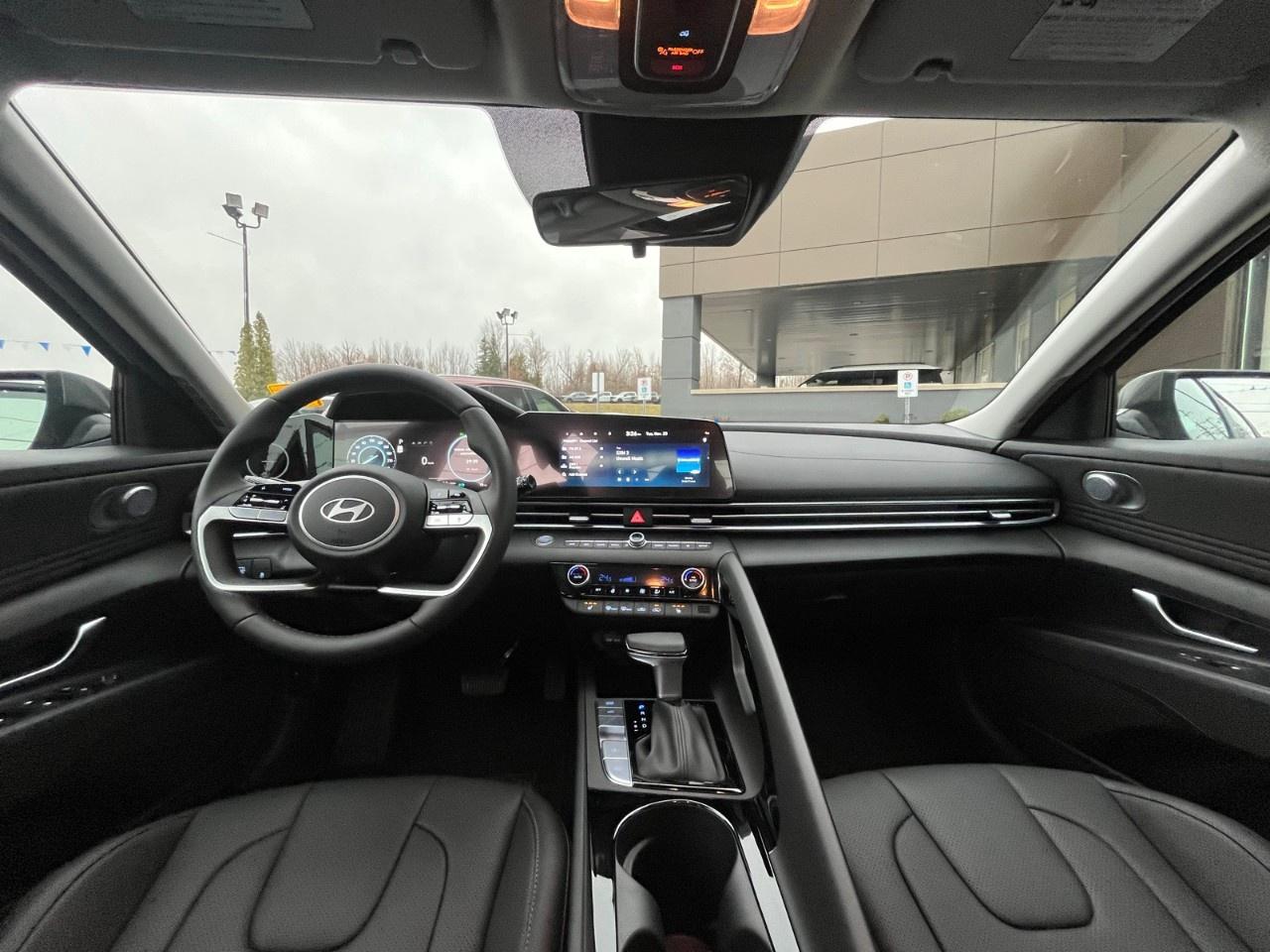 2026 Hyundai Elantra Hybrid Luxury Sedan Photo