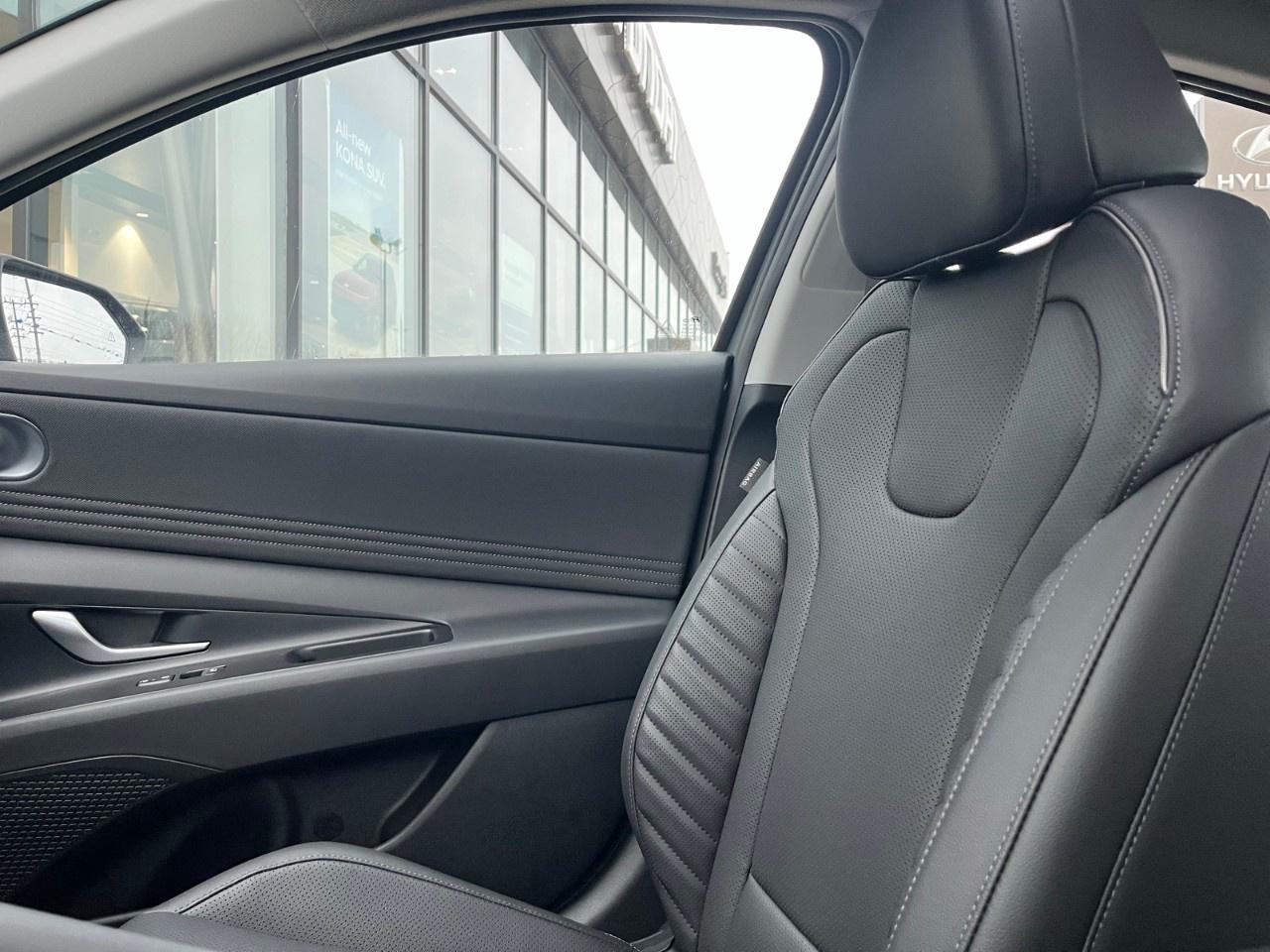 2026 Hyundai Elantra Hybrid Luxury Sedan Photo