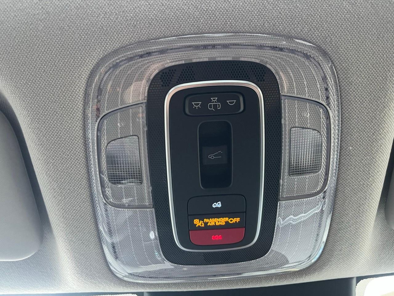 2026 Hyundai Elantra Hybrid Luxury Sedan Photo