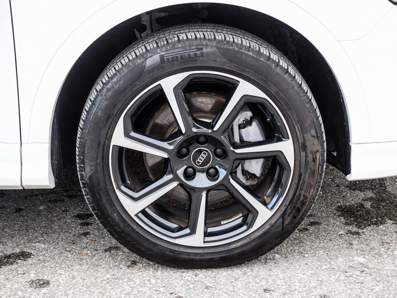 2023 Audi Q3 45 Progressiv Photo