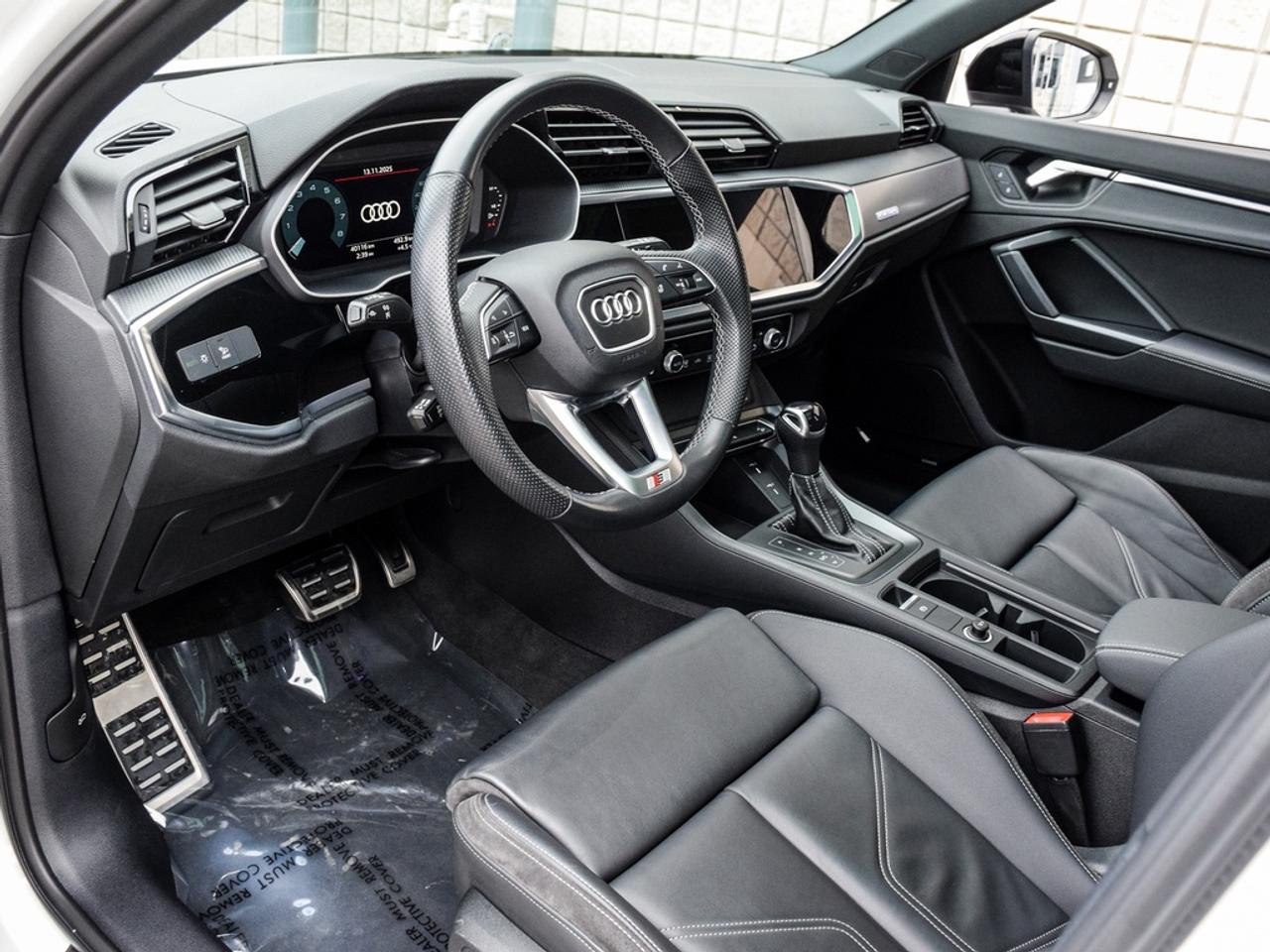 2023 Audi Q3 45 Progressiv Photo