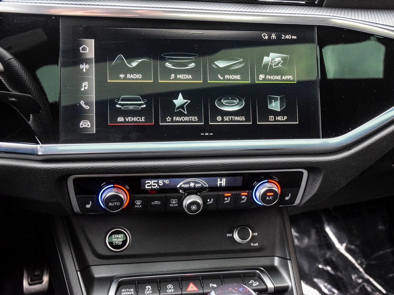 2023 Audi Q3 45 Progressiv Photo