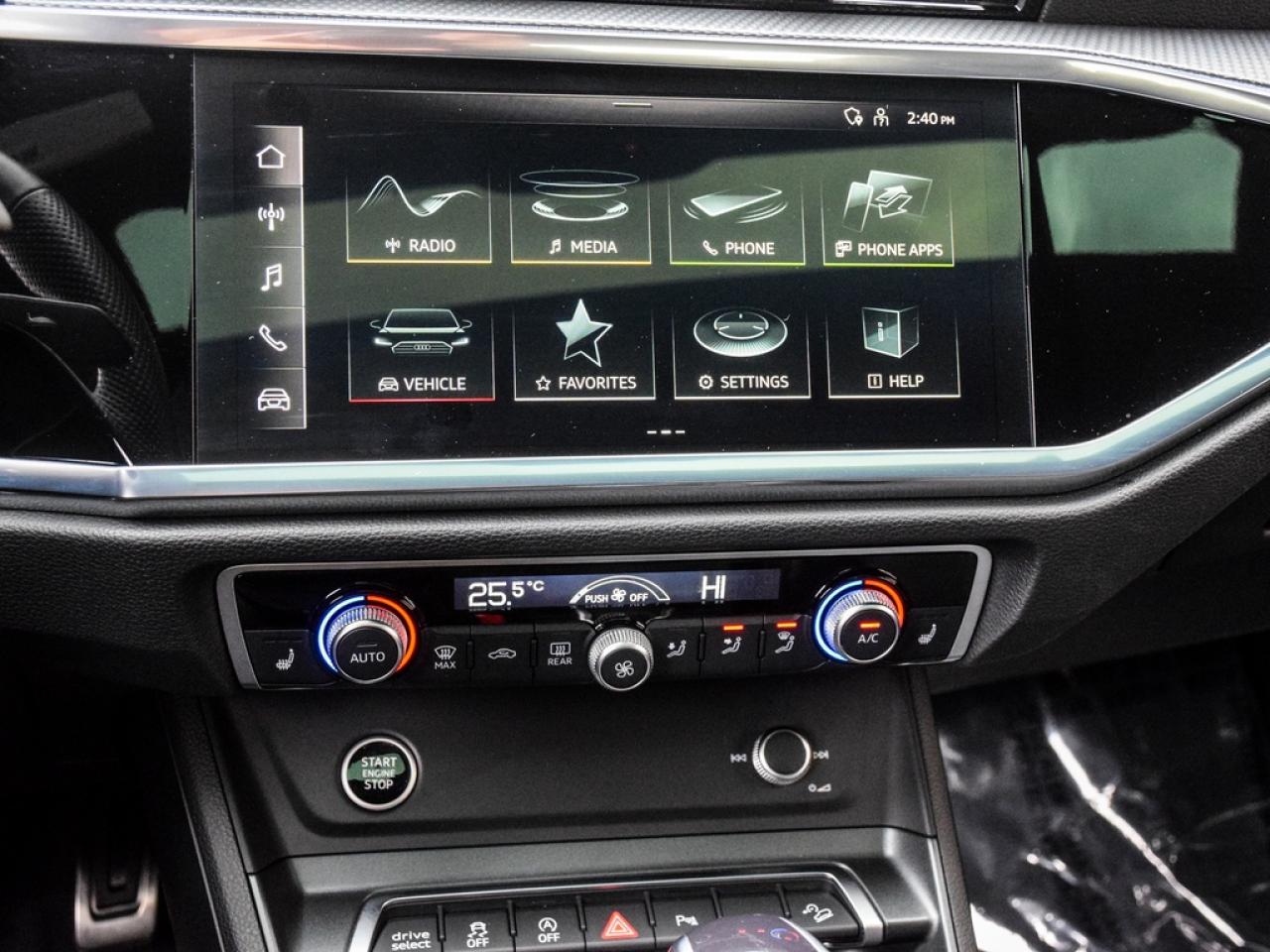 2023 Audi Q3 45 Progressiv Photo