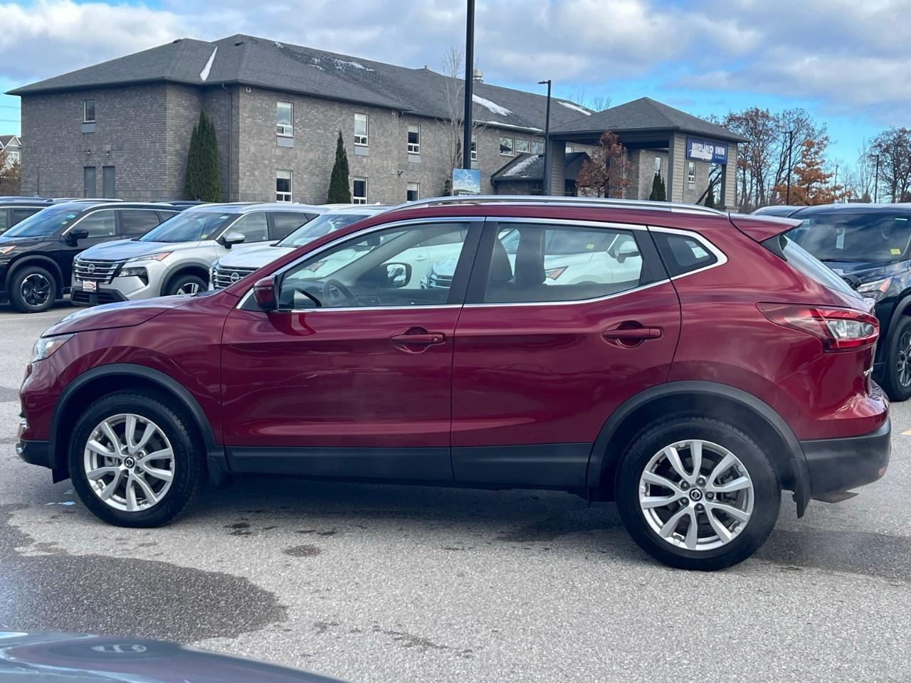 2023 Nissan Qashqai AWD SV CVT Photo4