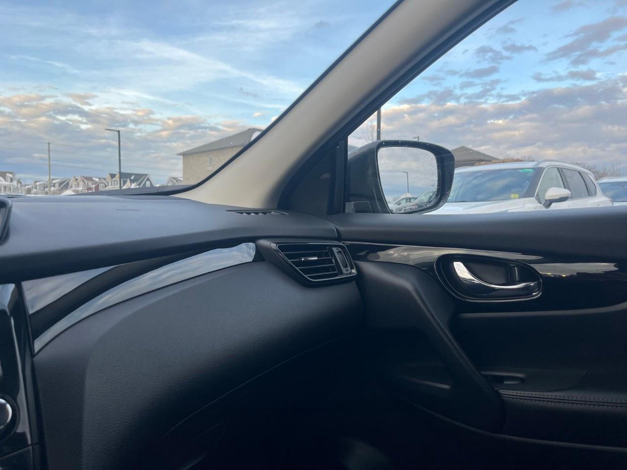 2023 Nissan Qashqai AWD SV CVT Photo