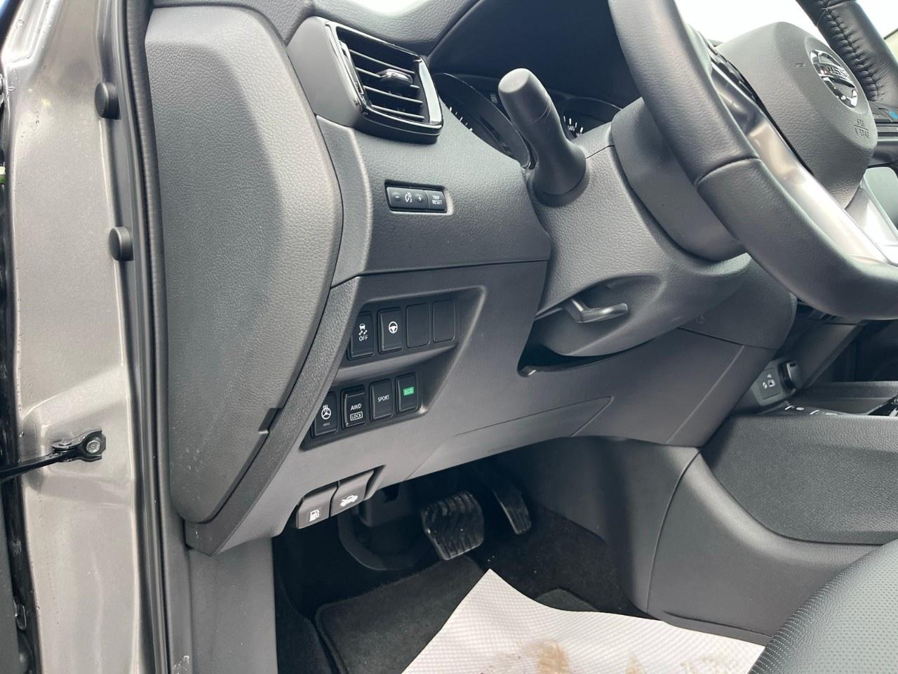 2023 Nissan Qashqai AWD SL CVT Photo