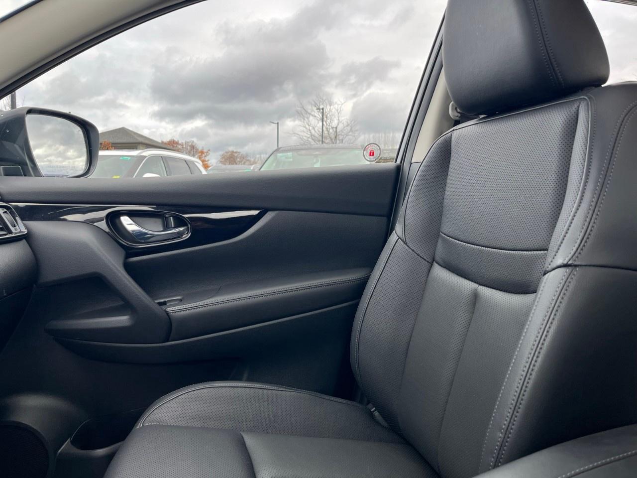 2023 Nissan Qashqai AWD SL CVT Photo