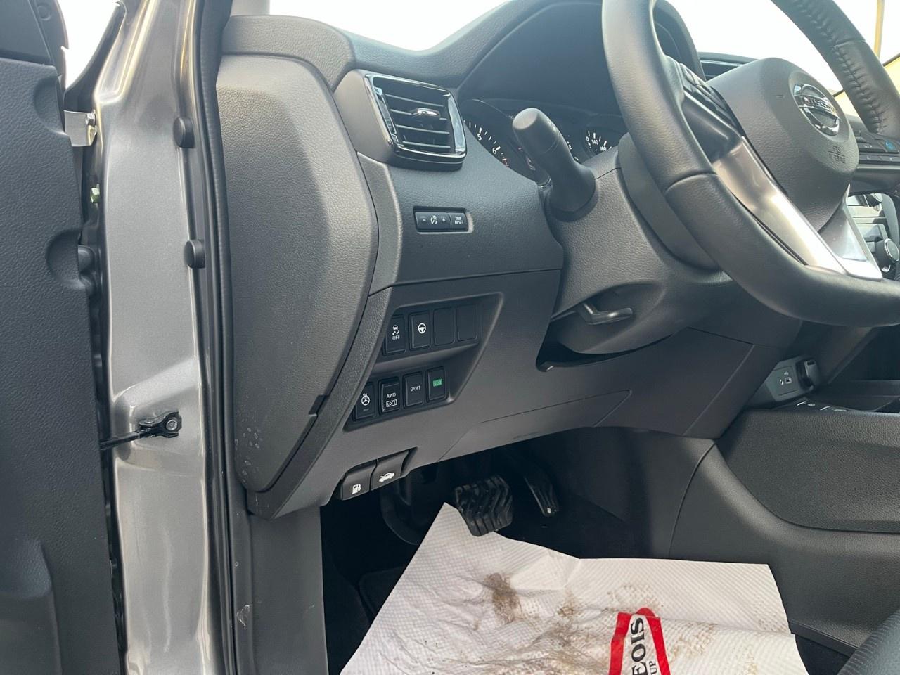 2023 Nissan Qashqai AWD SL CVT Photo