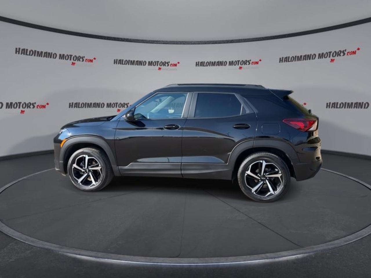 2023 Chevrolet TrailBlazer RS AWD | Remote Start | Panoramic Roof | Leather Seats Photo4