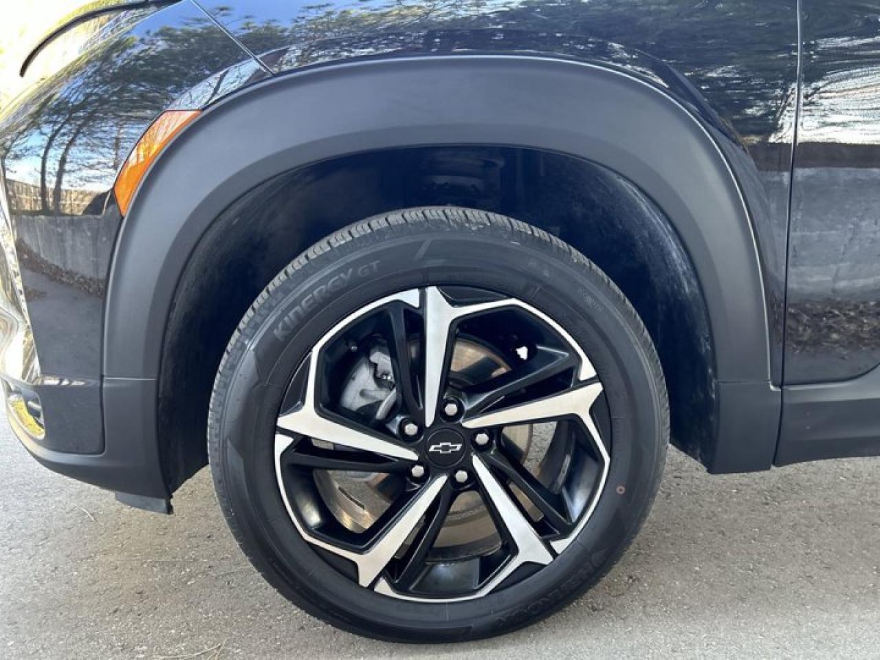 2023 Chevrolet TrailBlazer RS AWD | Remote Start | Panoramic Roof | Leather Seats Photo