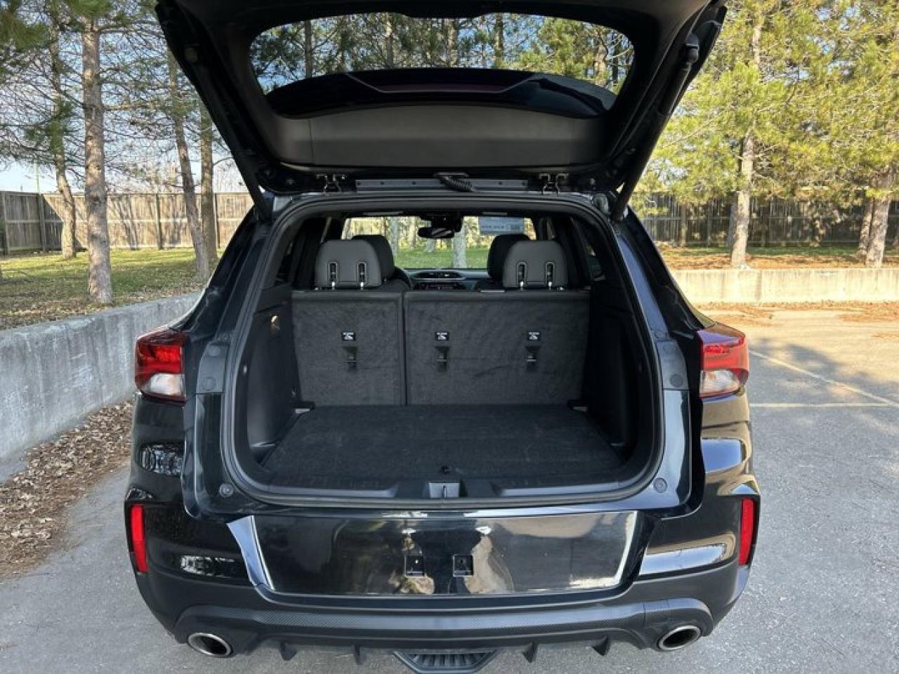 2023 Chevrolet TrailBlazer RS AWD | Remote Start | Panoramic Roof | Leather Seats Photo