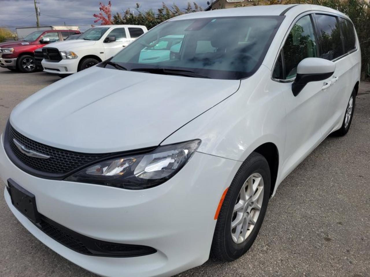 Used 2023 Dodge Grand Caravan SXT | 2nd Row Captain Seats | Heated Seats | Remote Start for sale in Cayuga, ON