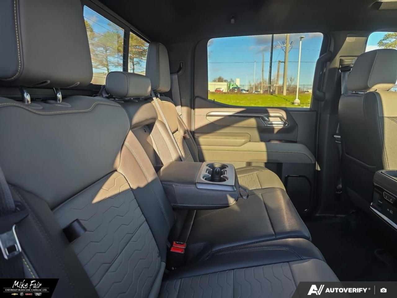 2022 Chevrolet Silverado 1500 ZR2 Photo