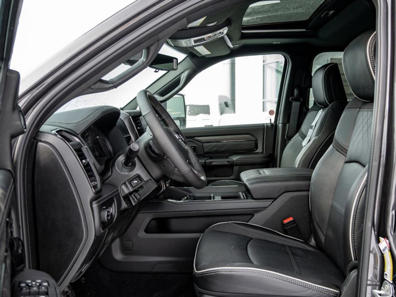 2026 RAM 3500 Limited Photo