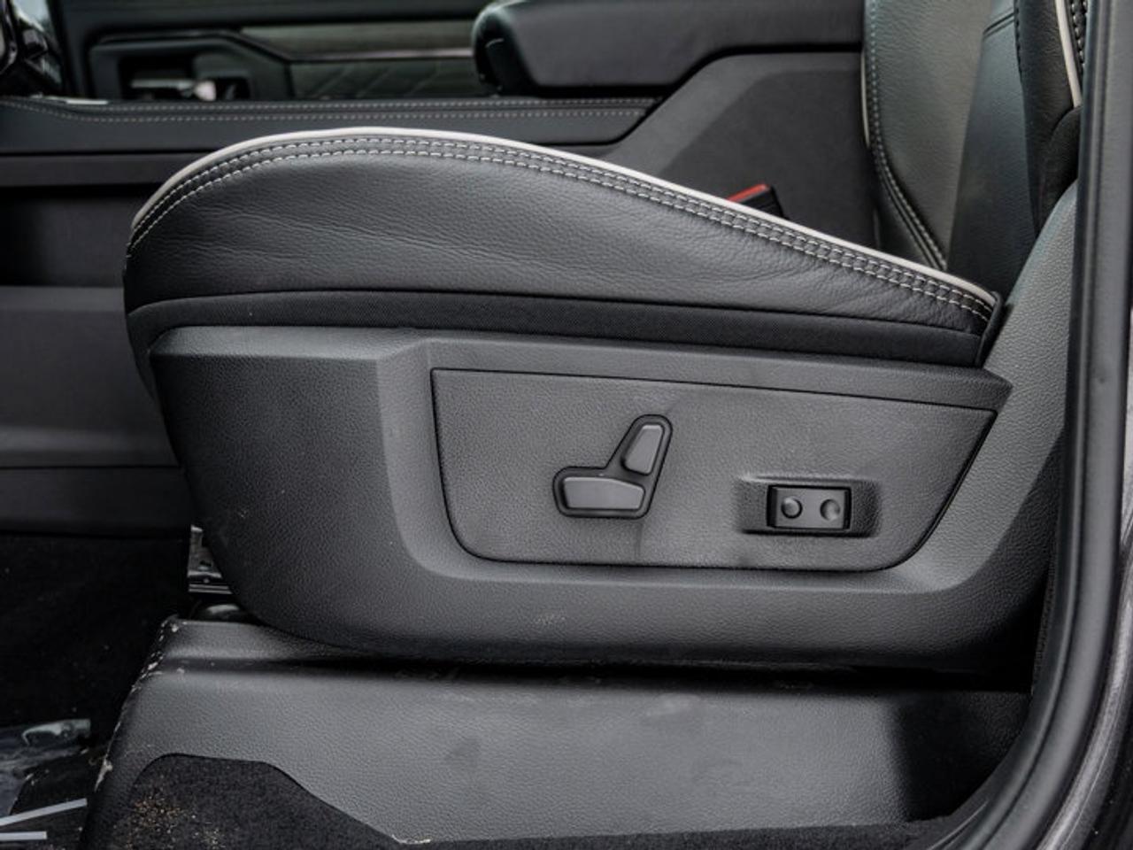 2026 RAM 3500 Limited Photo