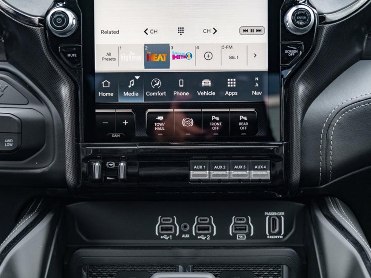 2026 RAM 3500 Limited Photo