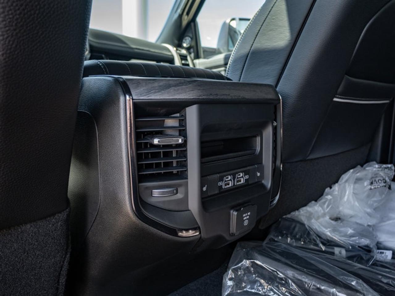 2026 RAM 3500 Limited Photo