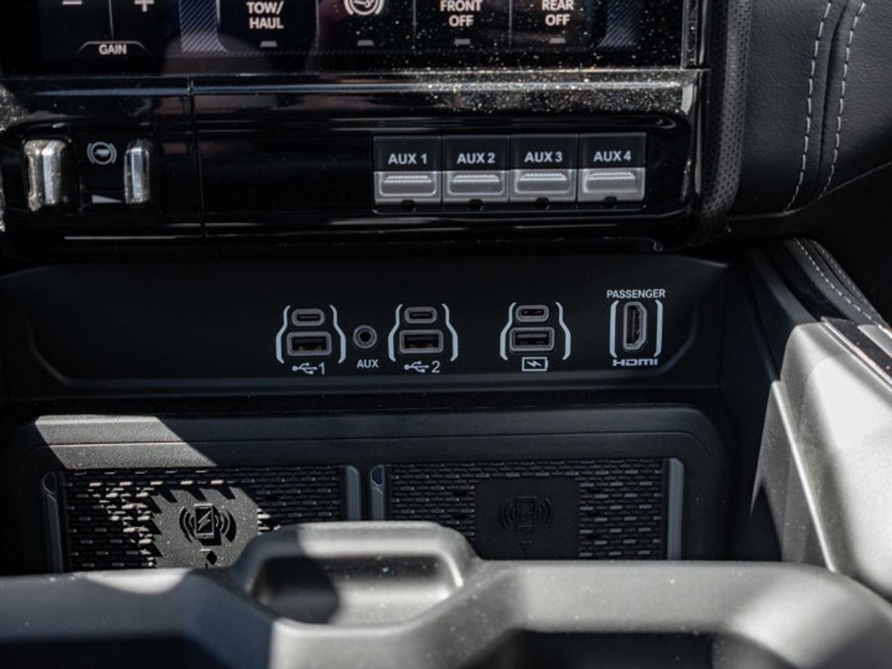 2026 RAM 3500 Limited Photo