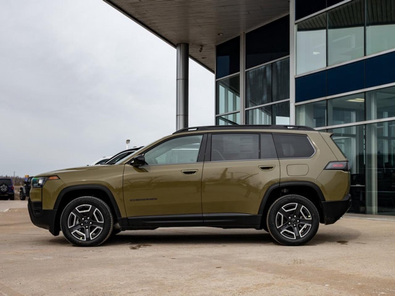 2026 Jeep Cherokee laredo Photo4