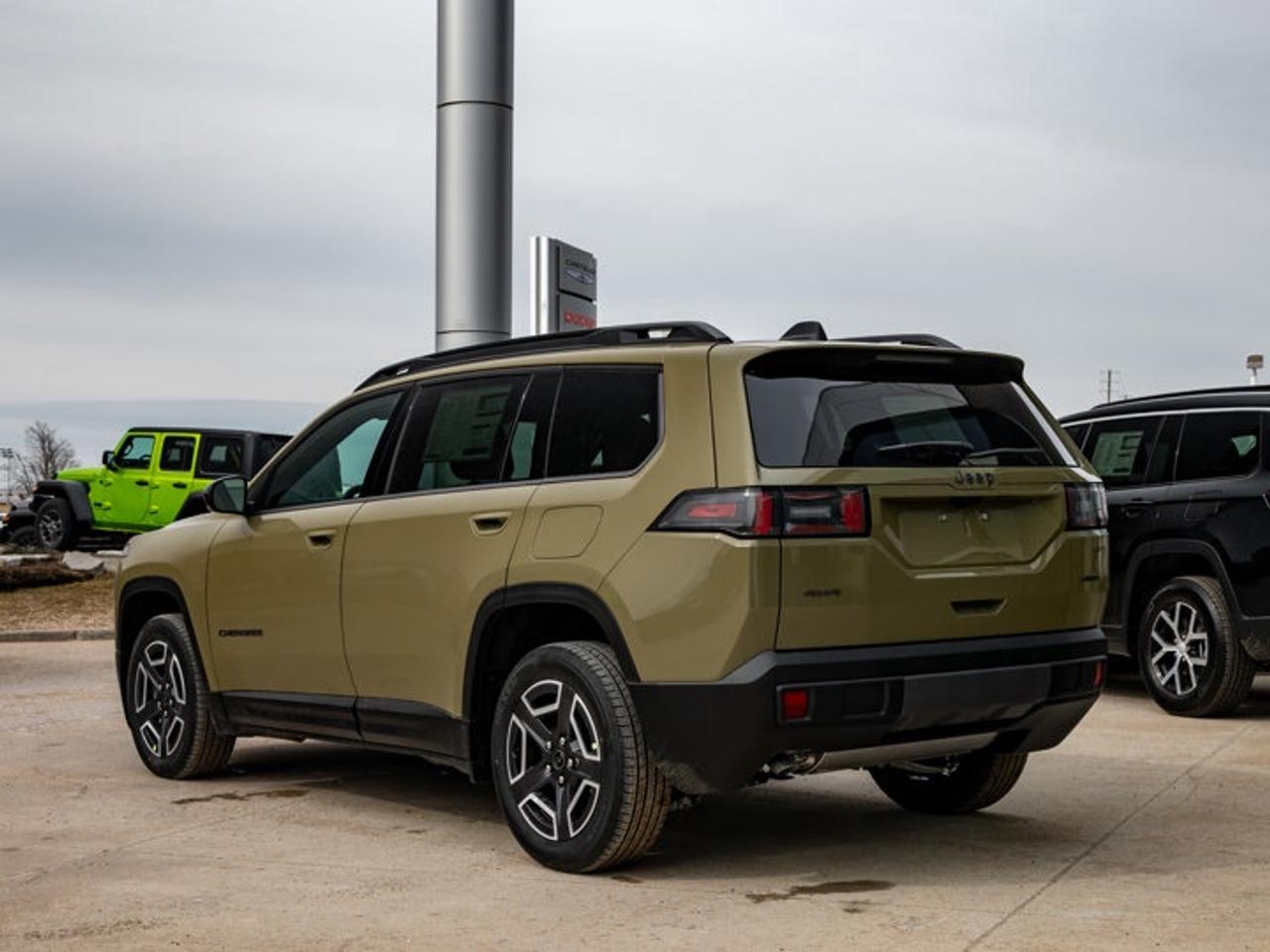 2026 Jeep Cherokee laredo Photo