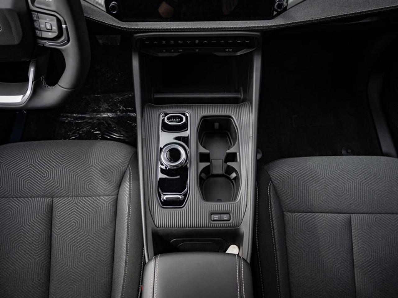 2026 Jeep Cherokee laredo Photo